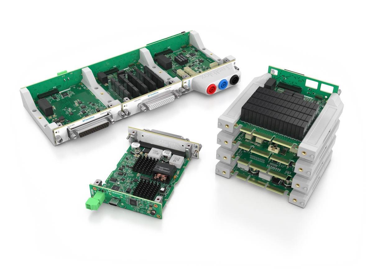 Single-module, three-module horizontal and four-module vertical Testblox backplanes with modules